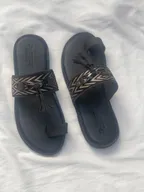 MAKING THESE PALM SLIPPERS FOR A LONG TIME CUSTOMER  thumbnail